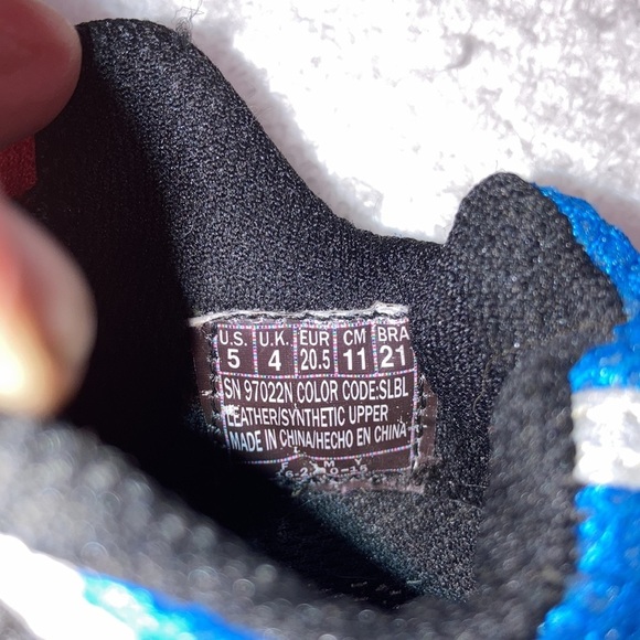 Skechers R2D2 Star Wars velcro strap no tie sneakers size 5 - Picture 7 of 7